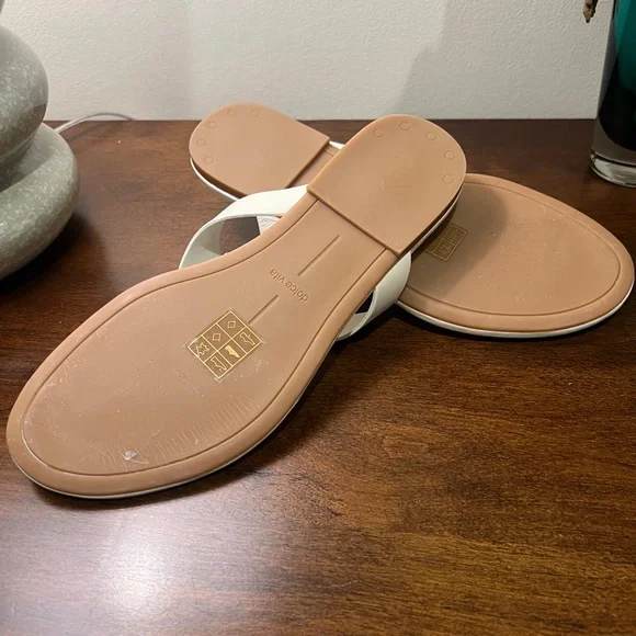 Kittle Sandal by Dolce Vita - Picture 6 of 11